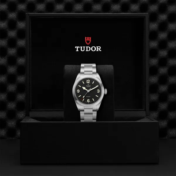 Montre TUDOR Ranger, boîtier en acier 39 mm, cadran noir