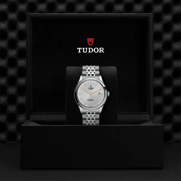 Montre TUDOR 1926 boîtier en acier 39 mm, cadran argenté